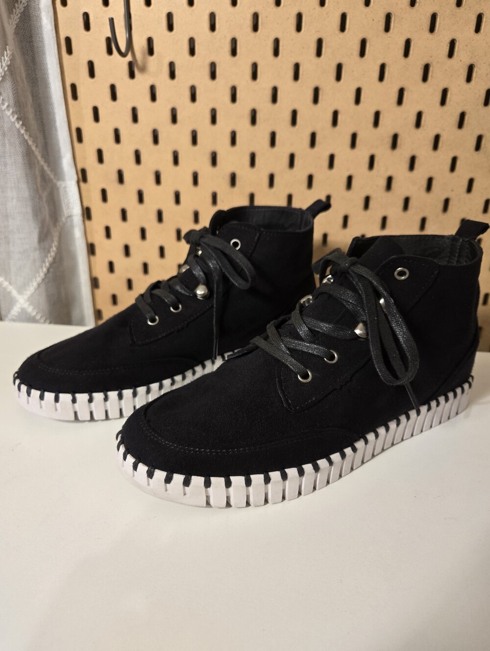 Womens ILSE JACOBSEN Tulip Black Lace Up Boot High Top Sneaker Shoes sz 40/9